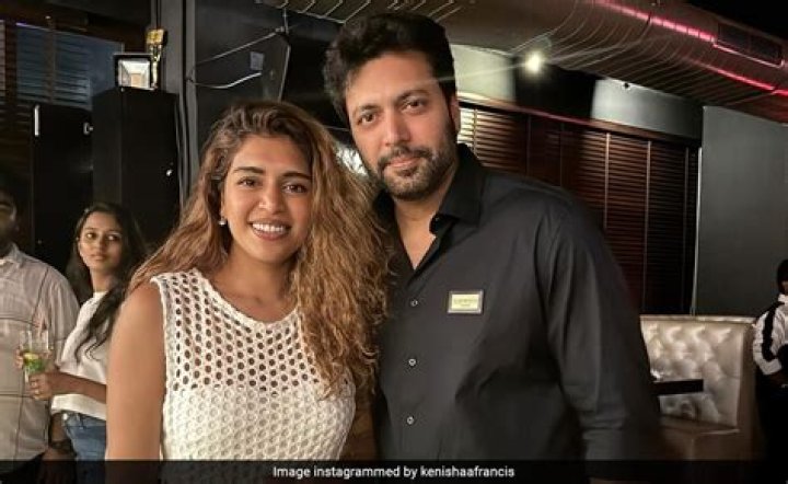 Aarti Ravi - Age, Family, Bio