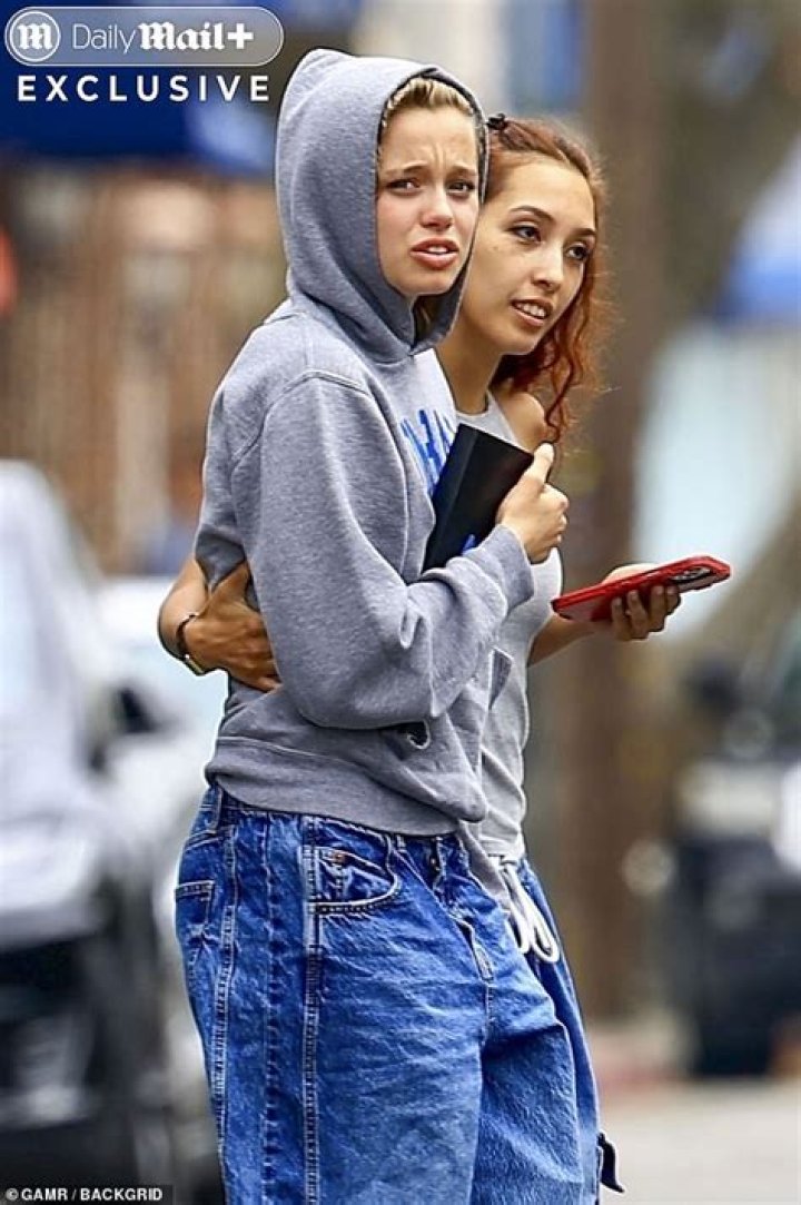 Actress Olivia Munn has moved in with her boyfriend businessman Tucker Roberts!