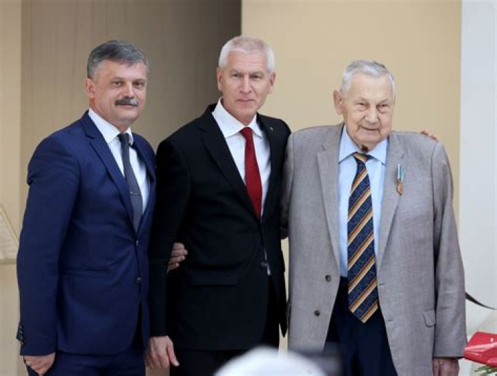 Aleksandr Medved - Age, Family, Bio