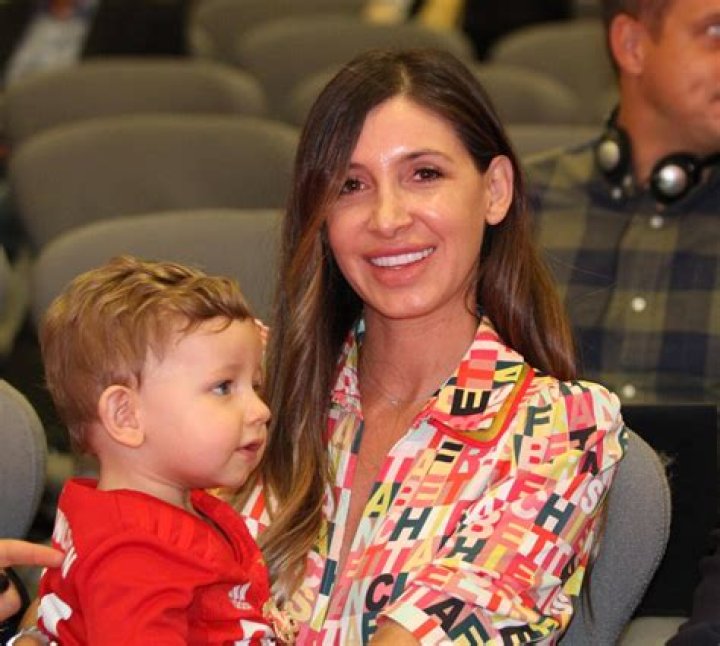 Amelia Ossa Llorente - Age, Family, Bio