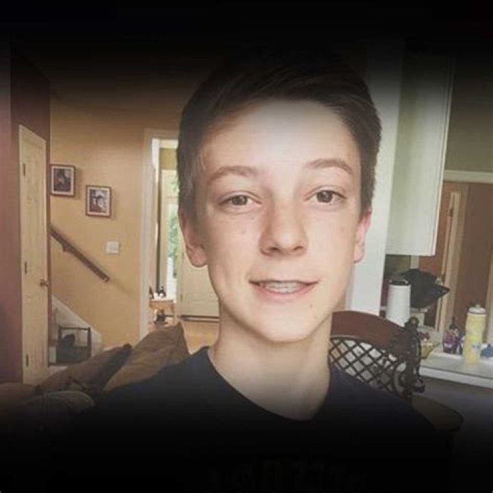 Andyslife247 - Trivia, Family, Bio