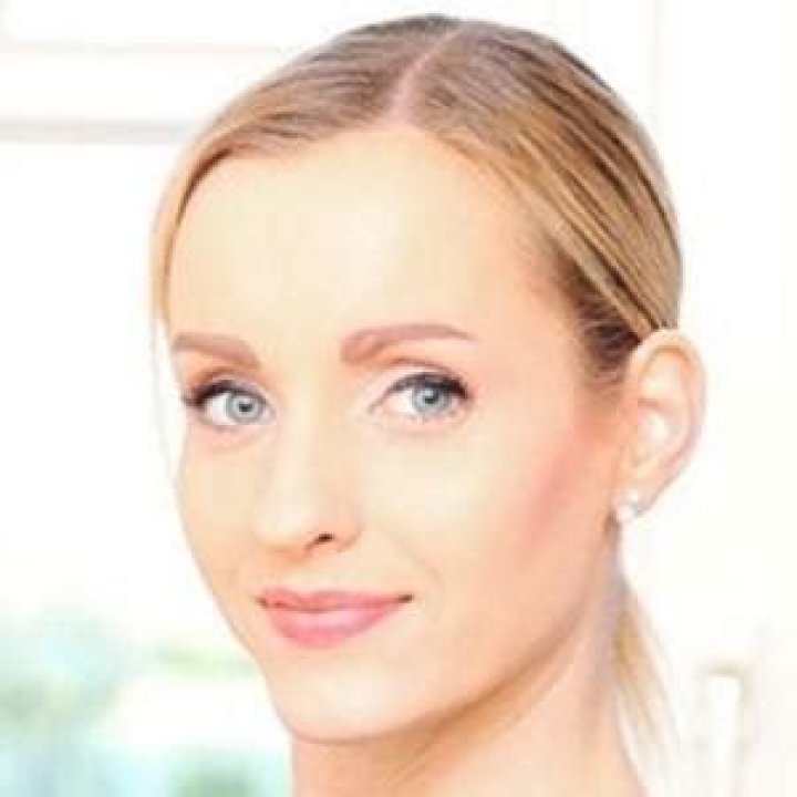 Anike Ekina - Age, Family, Bio