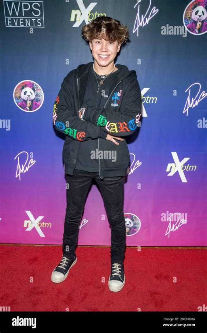 Ashton Hero - Trivia, Family, Bio