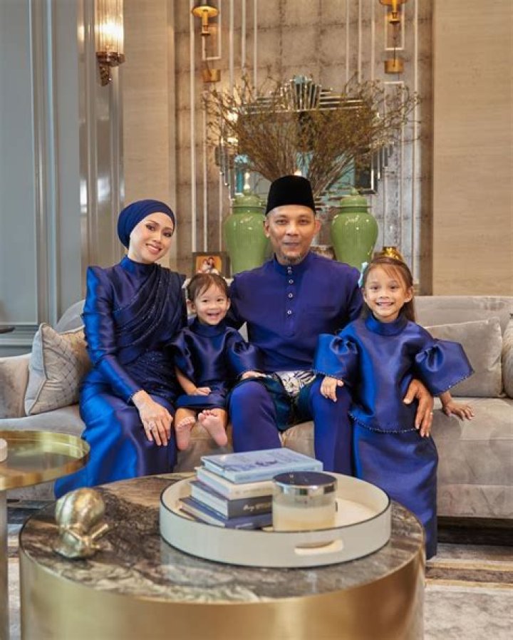 Azrinaz Mazhar - Age, Family, Bio