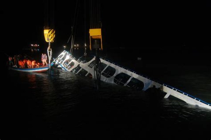 
Bangladesh ferry accident kills 25, several missing 
