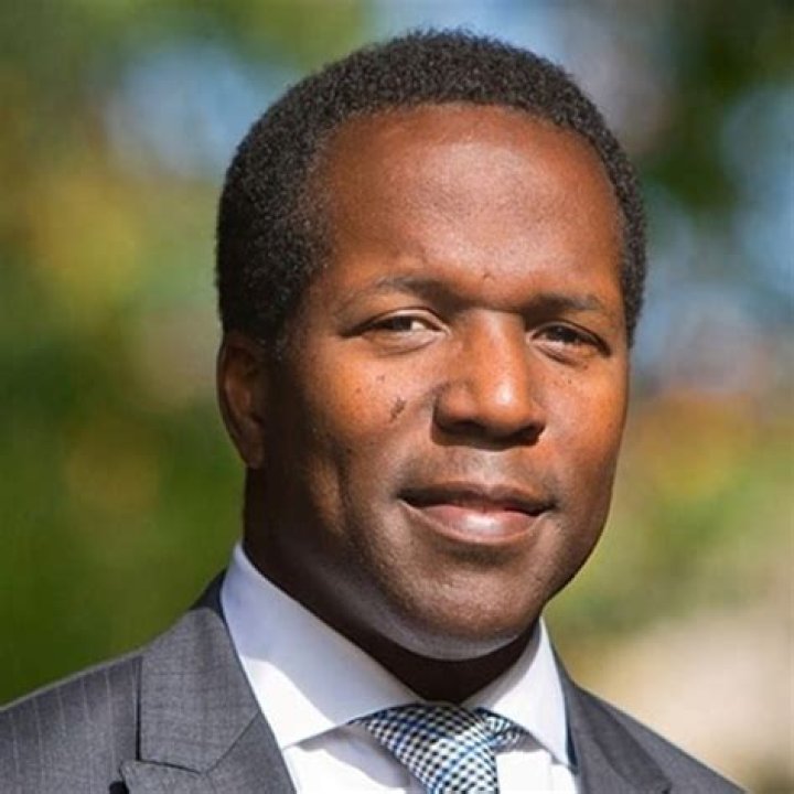 Cameron Douglas Bio (Wiki) 