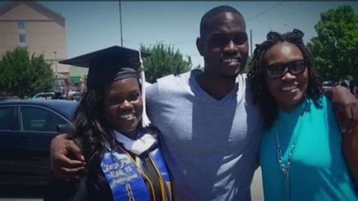 Carl Jones - Age, Family, Bio