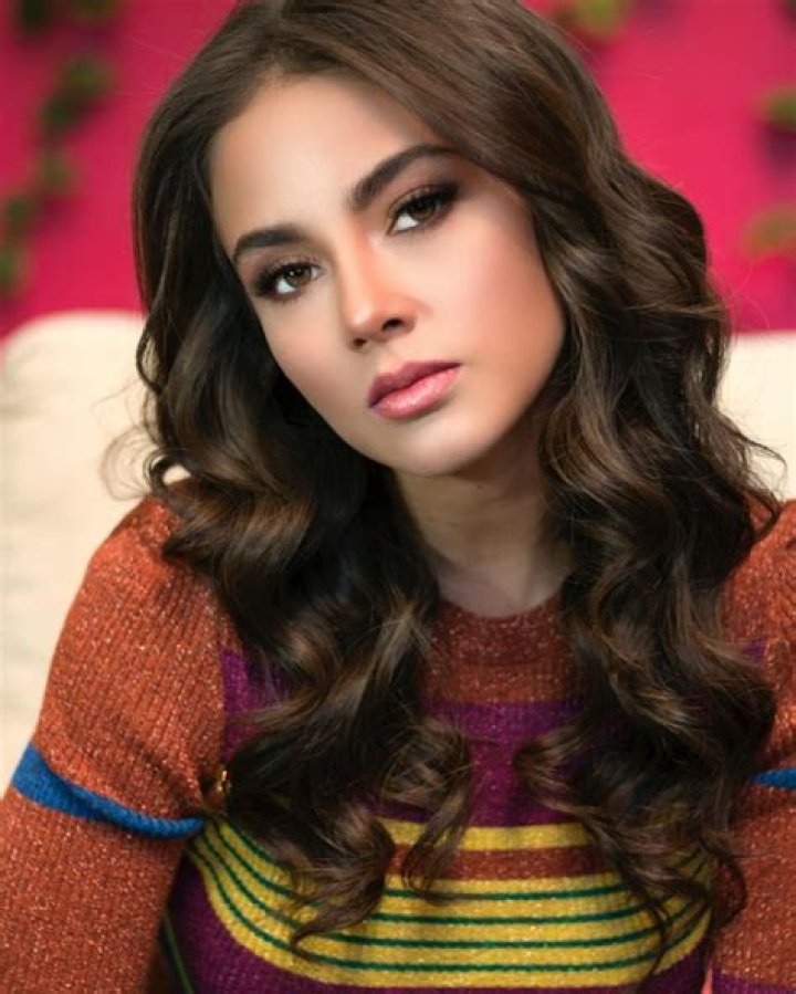 Caroline Cruz Bio (Wiki) 