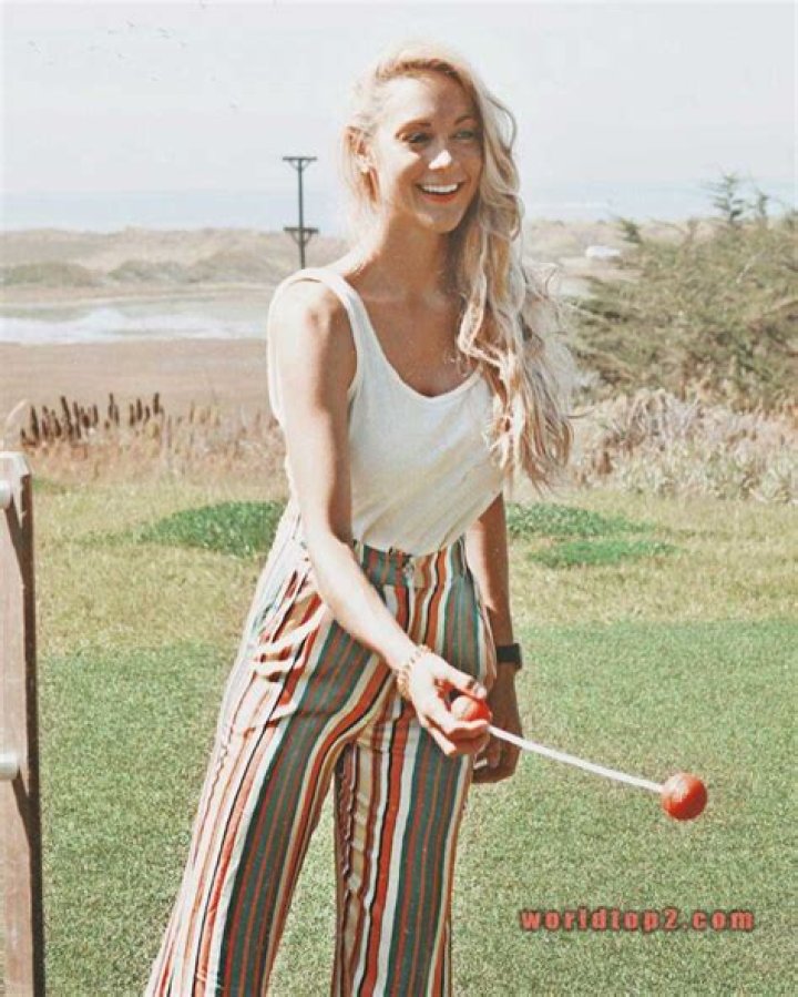 Cassie De Pecol Bio (Wiki) 