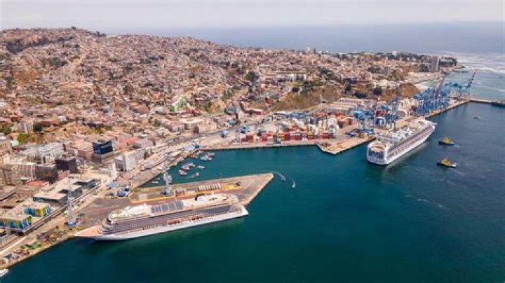 Celebrities Born In Valparaiso, Chile