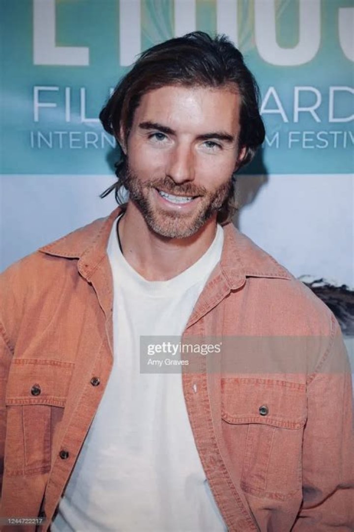 Christian Howard - Age, Family, Bio