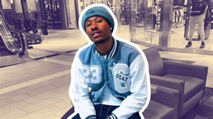 Conner Dennis - Age, Family, Bio