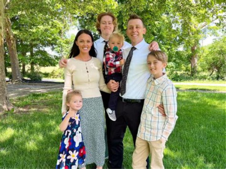 Cora Atwood - Age, Family, Bio