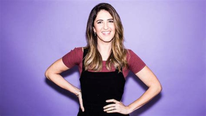 D’Arcy Carden Bio (Wiki) 
