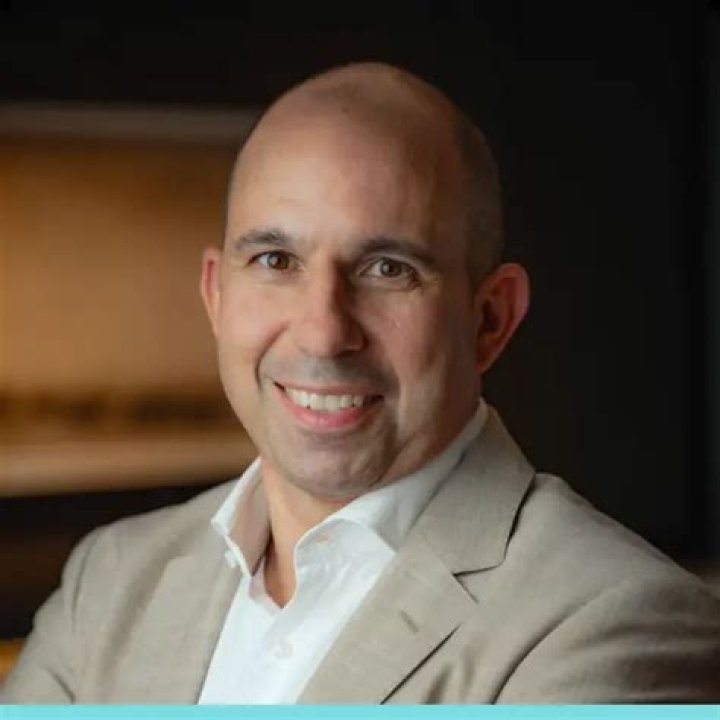 Damon Thomas Bio (Wiki) 