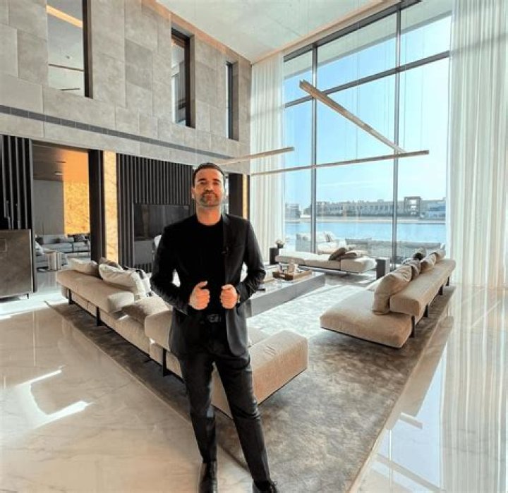 Enes Yilmazer - Age, Family, Bio