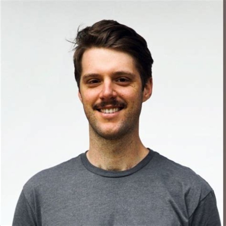 Eric Schlosser Bio (Wiki) 