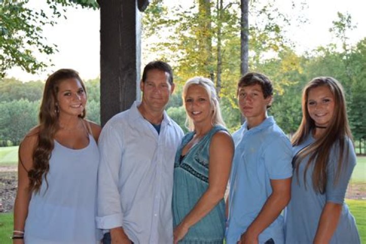 Gene Chizik - Age, Family, Bio