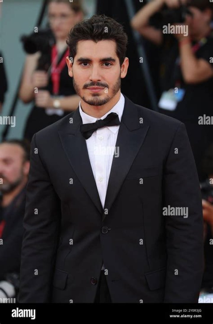 Henry Zaga - Age, Family, Bio