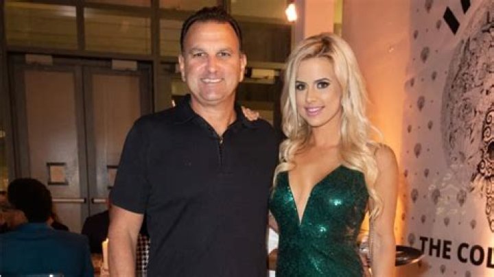 How Old Is Lisa Thomson? Age Wikipedia And More Details To Know On Drew Rosenhaus Wife