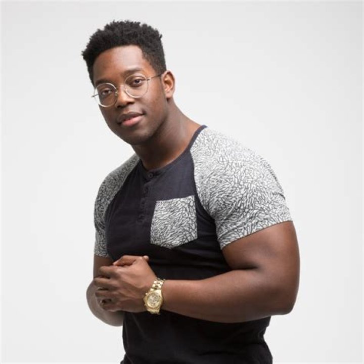 
Ify Nwadiwe Height, Weight, Net Worth, Age, Birthday, Wikipedia, Who, Nationality, Biography 