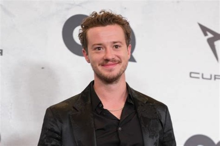 Is Eddie Munson Gay? Joseph Quinn’s Character And Real Life Sexuality Explored