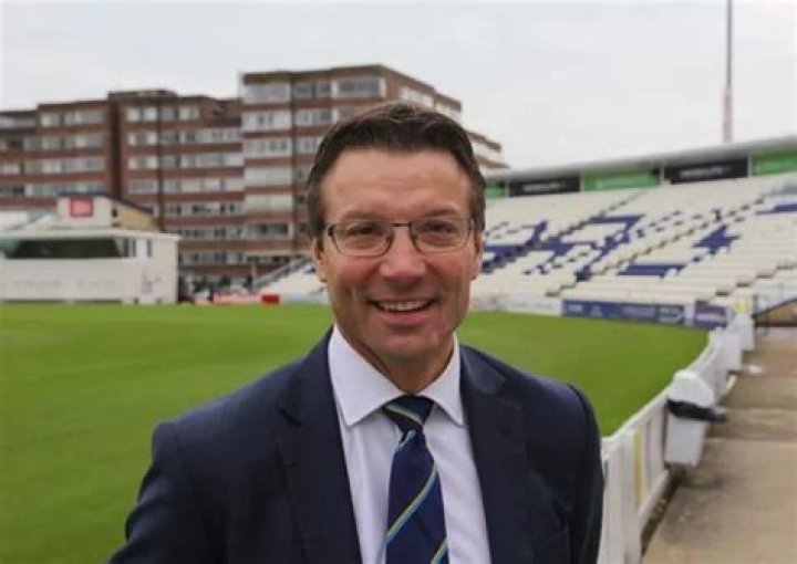 
Is Rob Andrew Married? His Bio, Age, Wife and Net Worth 