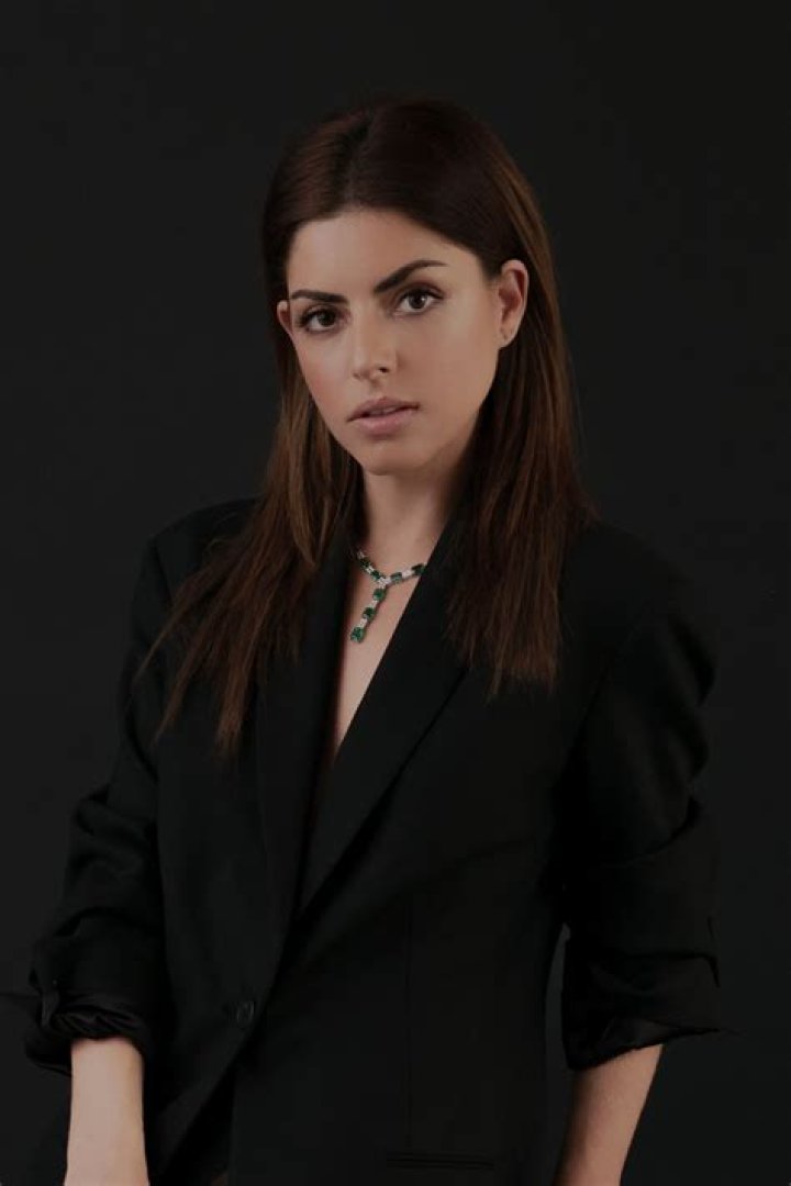 Isabel Burr Bio (Wiki) 