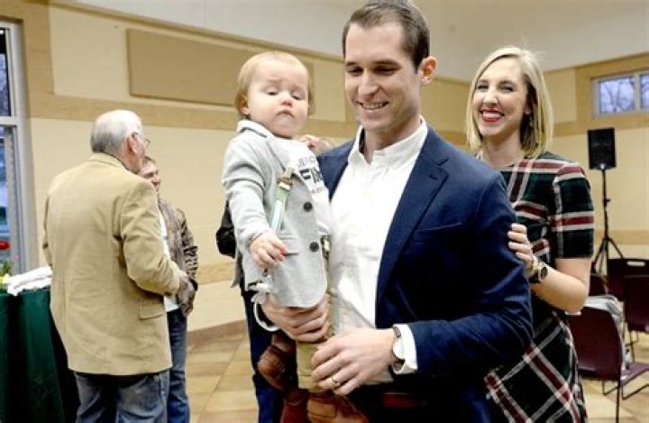 Jefferson Hall - Age, Family, Bio