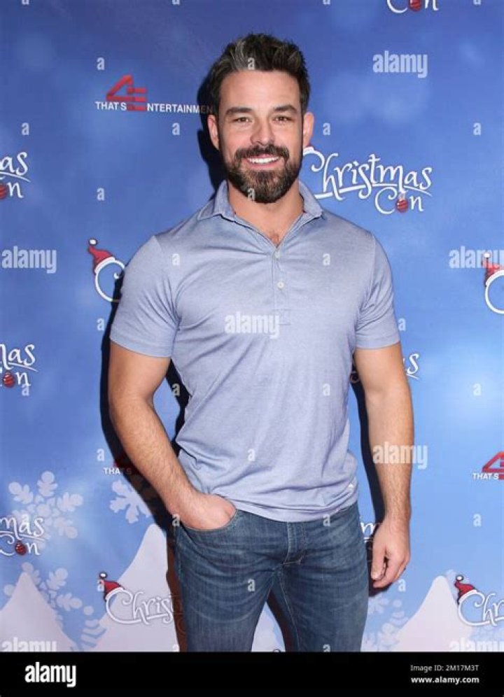 Jesse Hutch - Age, Family, Bio