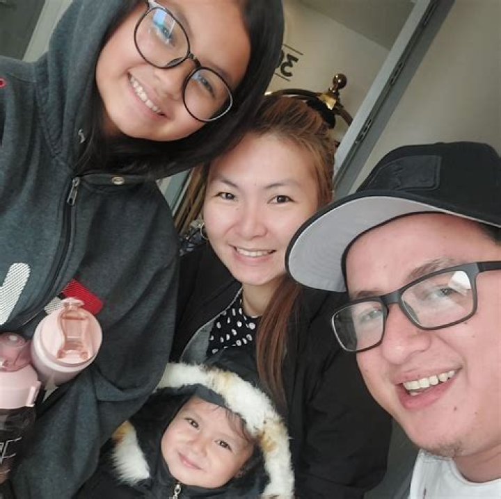 Joanna Gomez - Age, Family, Bio