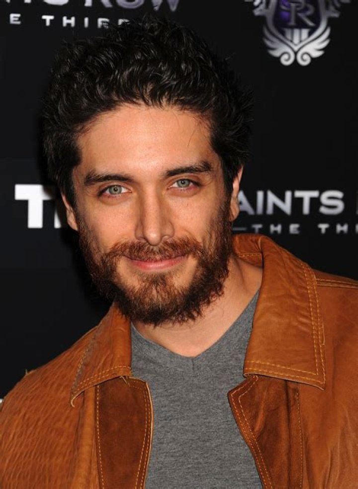 Josh Keaton Bio (Wiki) 