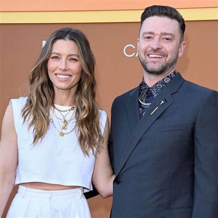 Justin Timberlake’s mom & friends want him to stay with Jessica Biel