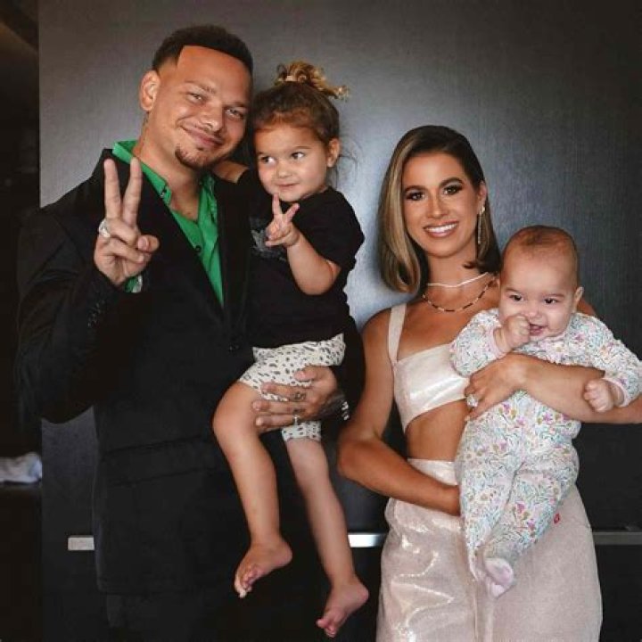 
Kane Brown Says He Sees Wife in Daughter Kingsley as She Sits in Bed: ‘Just Needs Her Heating Pad’ 