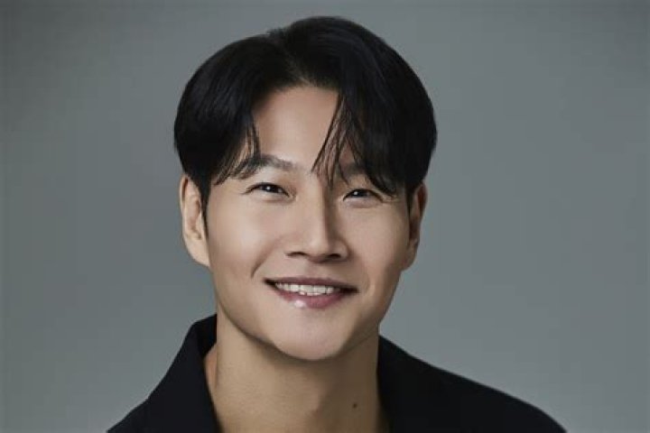 Kim Jong-kook Bio (Wiki) 