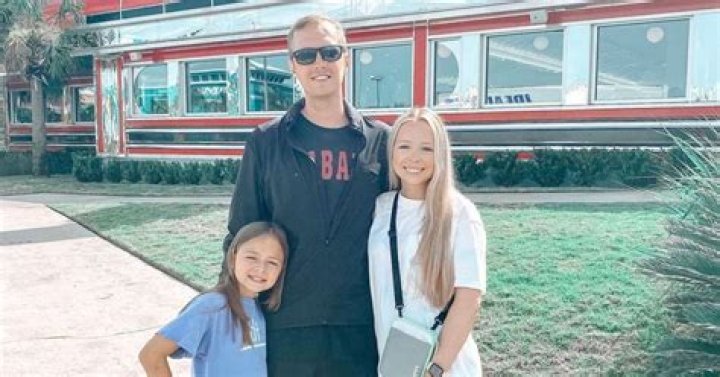 Kingsley Brown - Age, Family, Bio