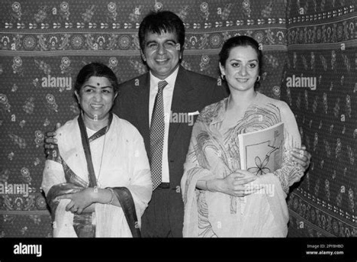 Lata Mangeshkar - Trivia, Family, Bio