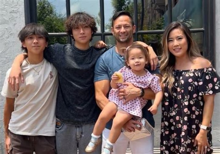 Lior Raz - Age, Family, Bio