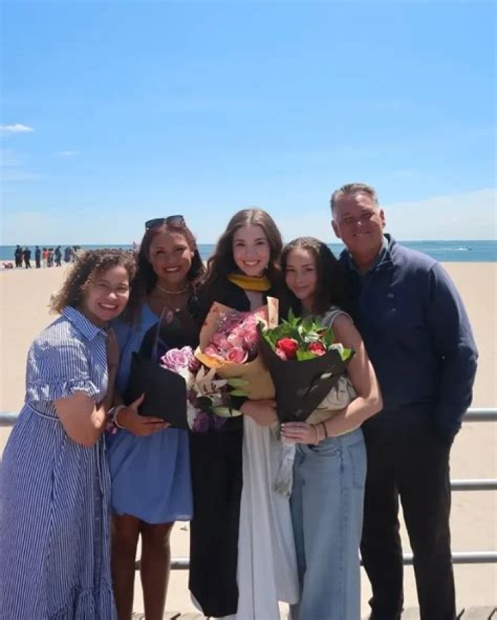 Madison Paige - Age, Family, Bio