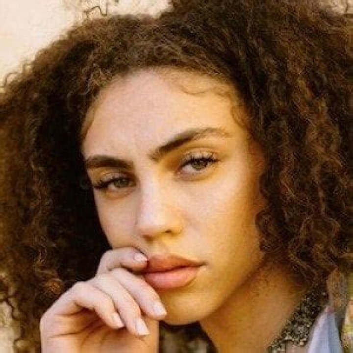 Makayla London - Age, Family, Bio