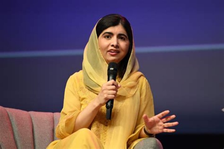 Malala Yousafzai Height, Weight, Net Worth, Age, Birthday, Wikipedia, Who, Nationality, Biography