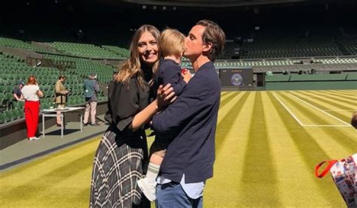 Maria Sharapova is pregnant! Ex-tennis star is expecting first child with fiance Alexander Gilkes