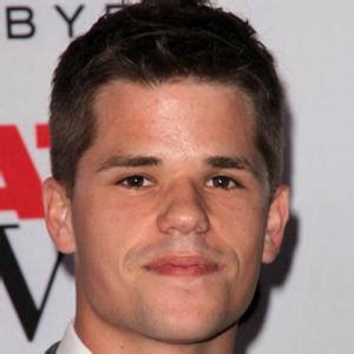 Max Carver - Age, Family, Bio