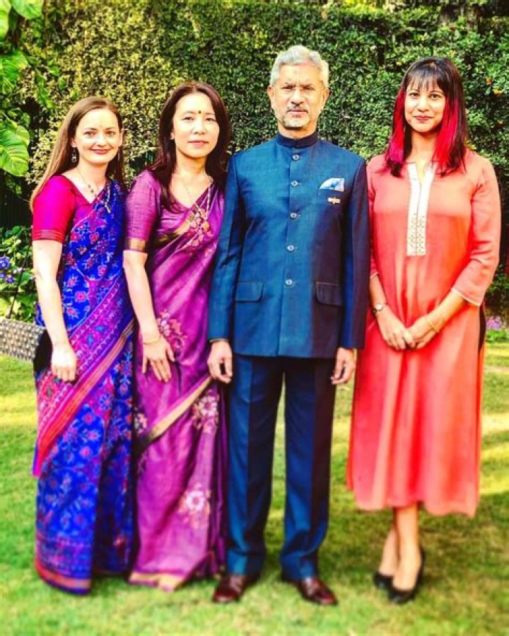 Medha Gandhi - Age, Family, Bio