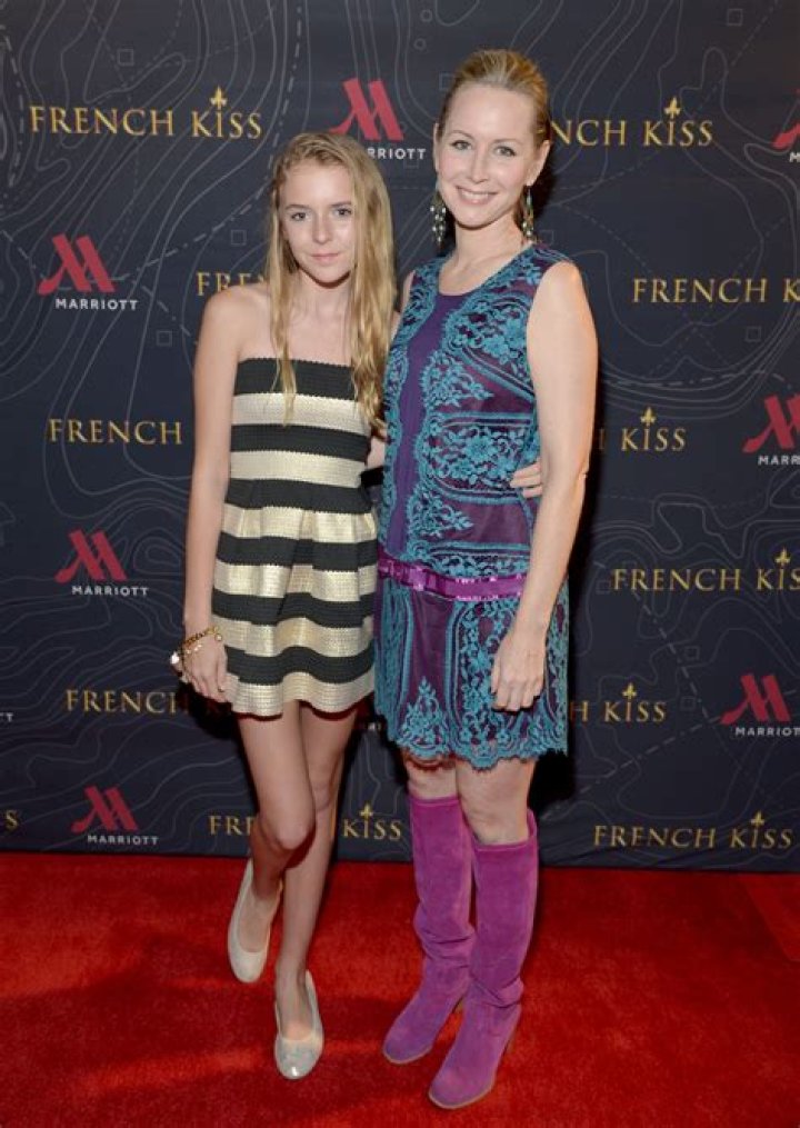 Megan Dodds - Age, Family, Bio