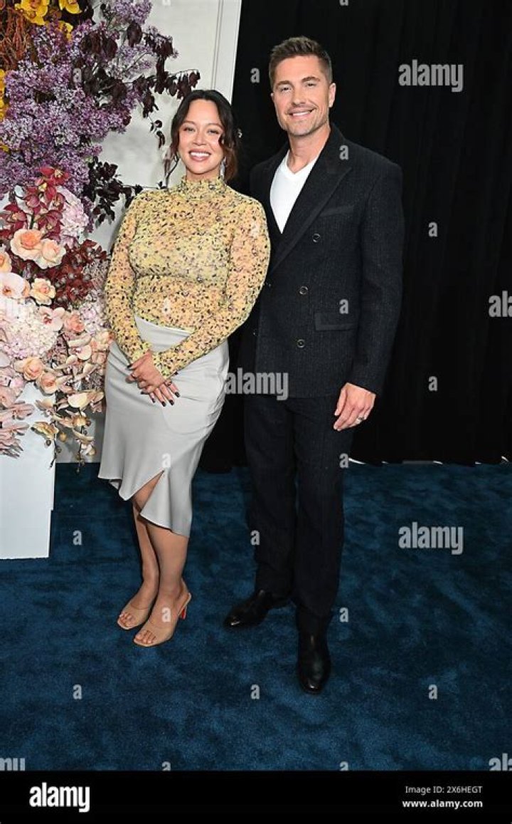 Melissa O'Neil - Age, Family, Bio