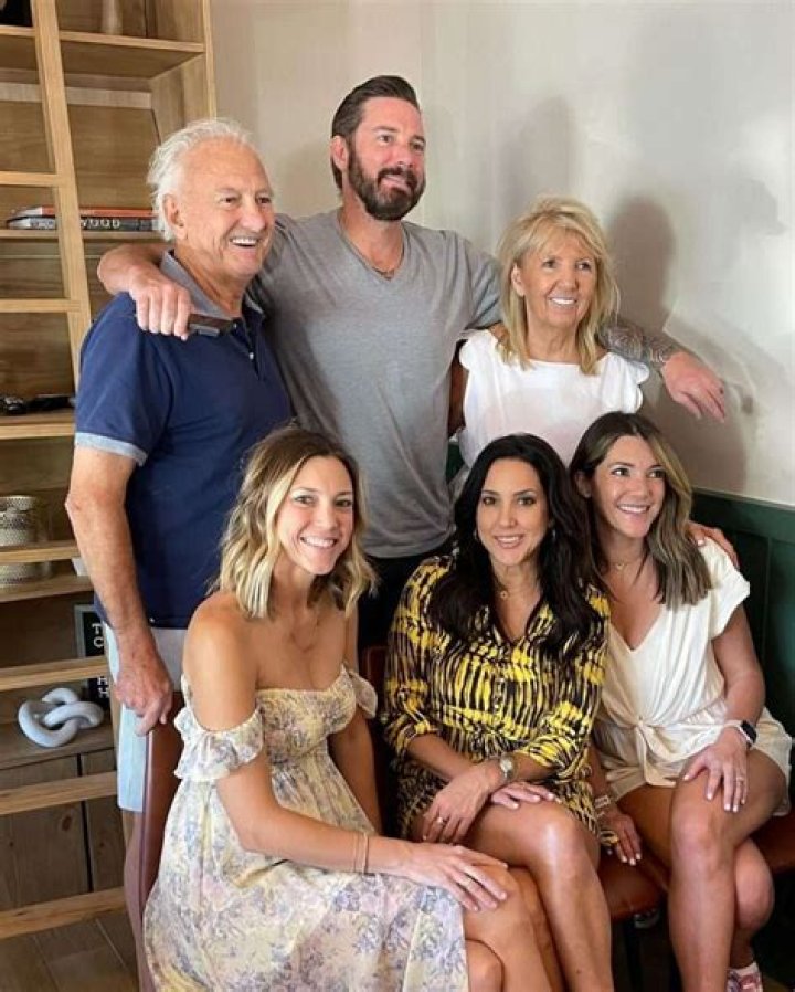 Natalie Espinoza - Age, Family, Bio