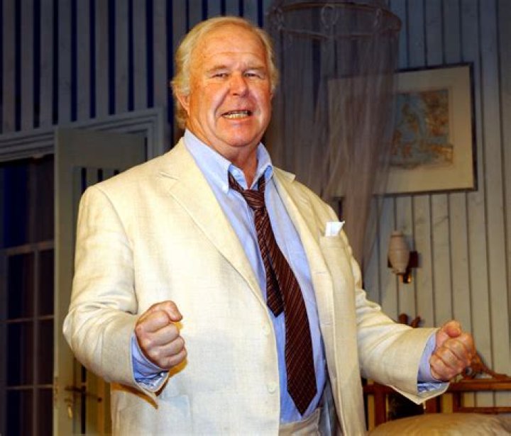 Ned Beatty Net Worth - Wiki, Age, Weight and Height, Relationships, Family, and More