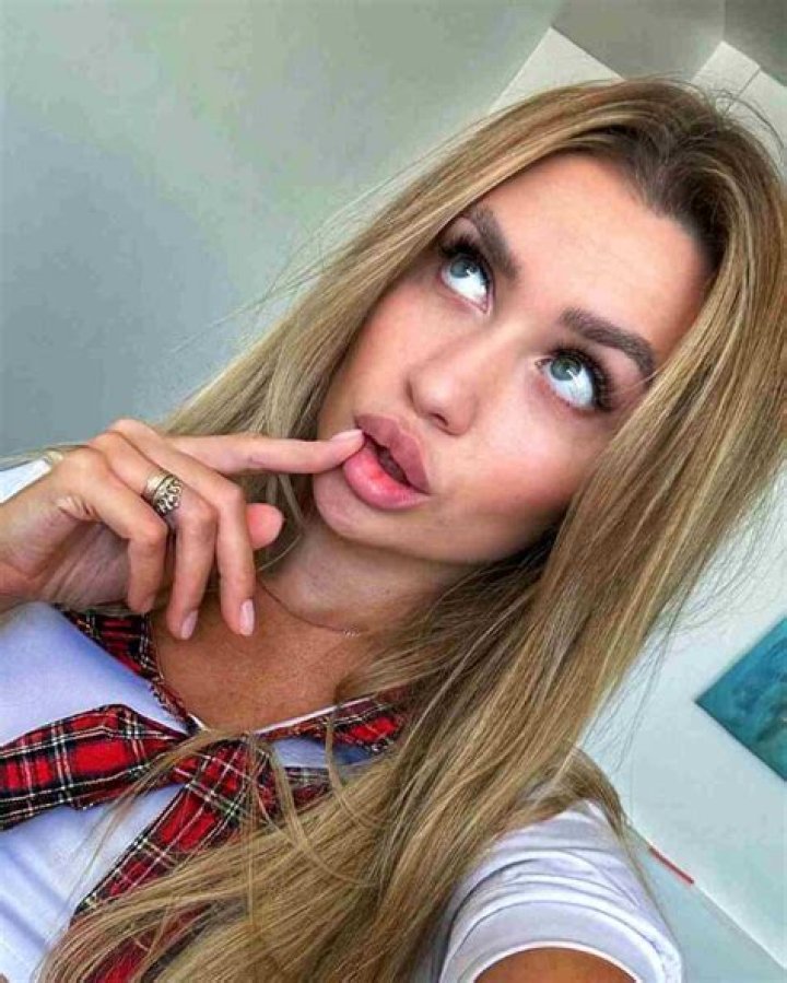 
Nihmune Height, Weight, Net Worth, Age, Birthday, Wikipedia, Who, Nationality, Biography 