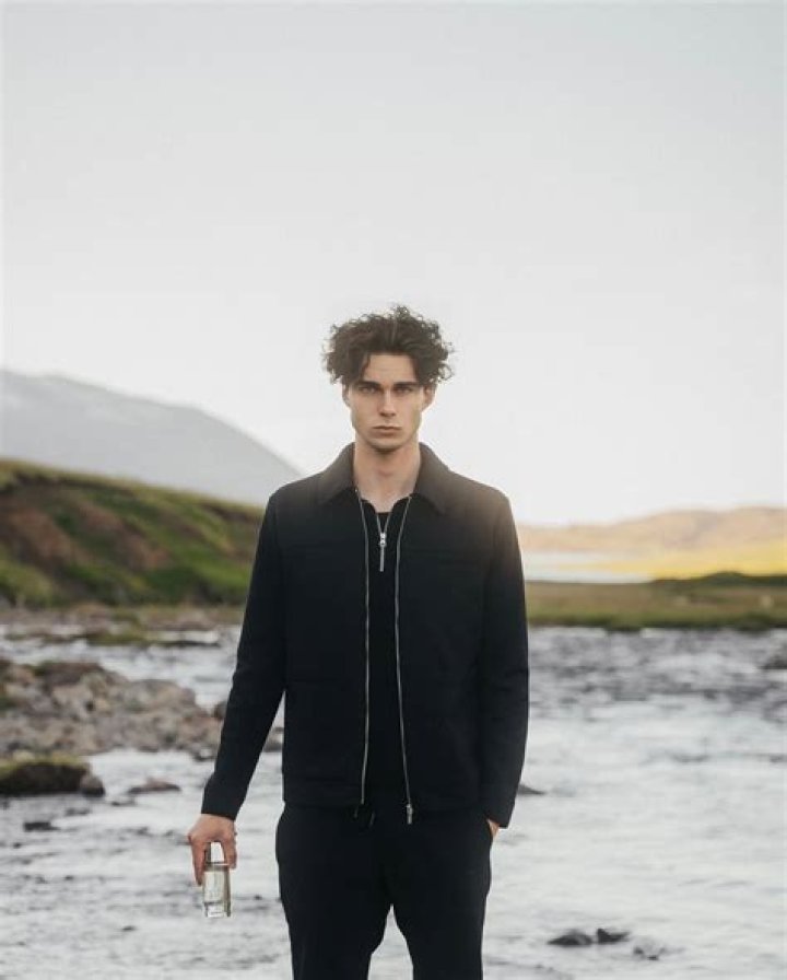 Nils Kuesel - Age, Family, Bio